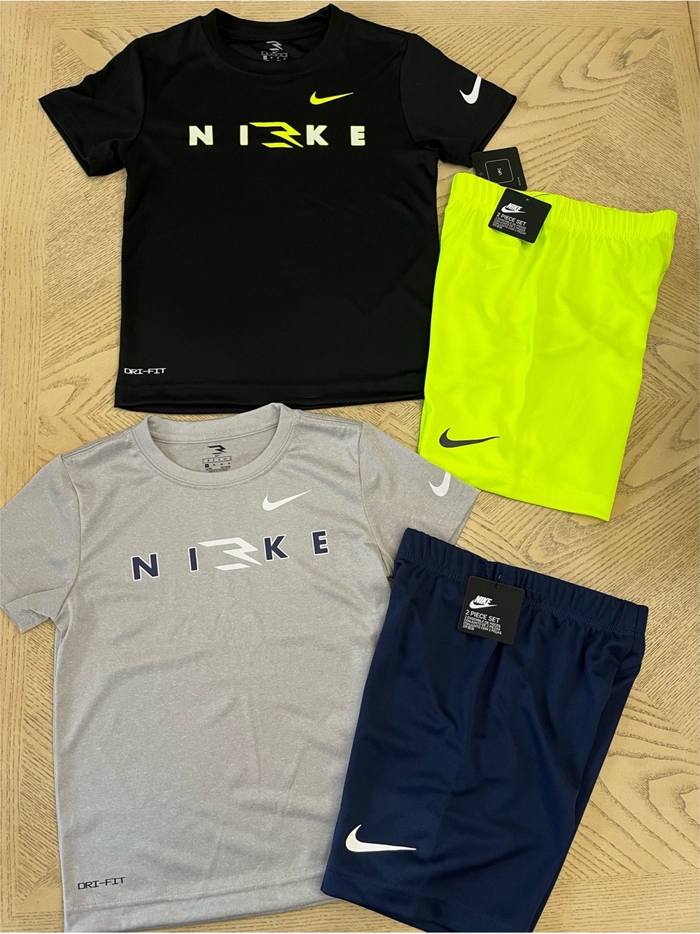 *BUNDLE* Boys Nike Short Sleeve Tees & Shorts Size 6